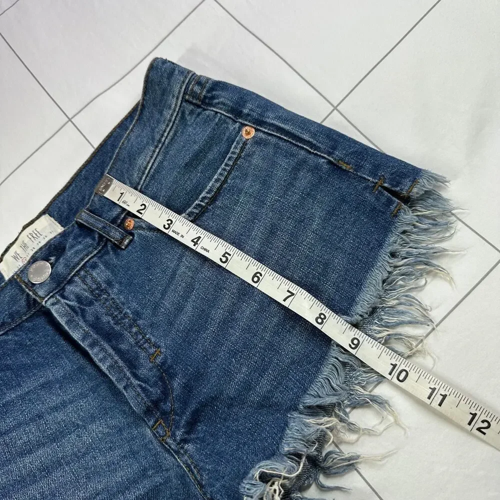 We the Free Denim Shorts Women 26 Blue Medium Wash Distressed Cut Off Button Fly - Picture 10 of 10
